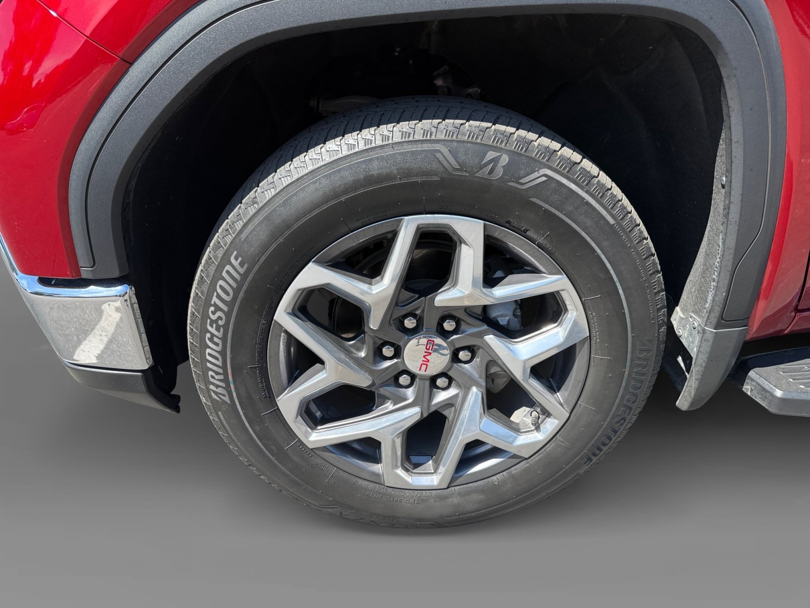 Used 2024 Volcanic Red GMC SLT image 9