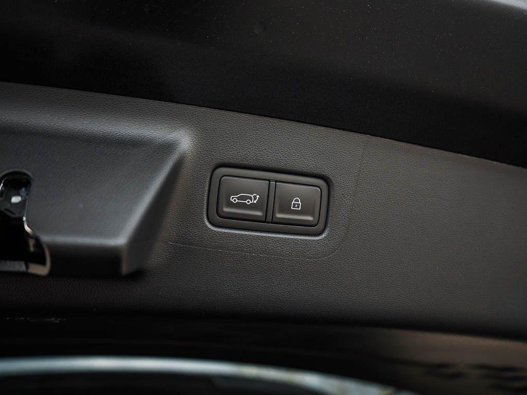 New 2026 Phantom Black Hyundai Limited 7P AWD image 35