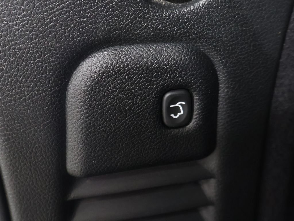 Used 2024 White/off-white Dodge R/T Plus image 25