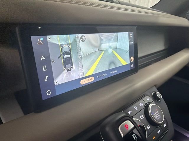 Used 2020 Fuji White Land Rover HSE image 32