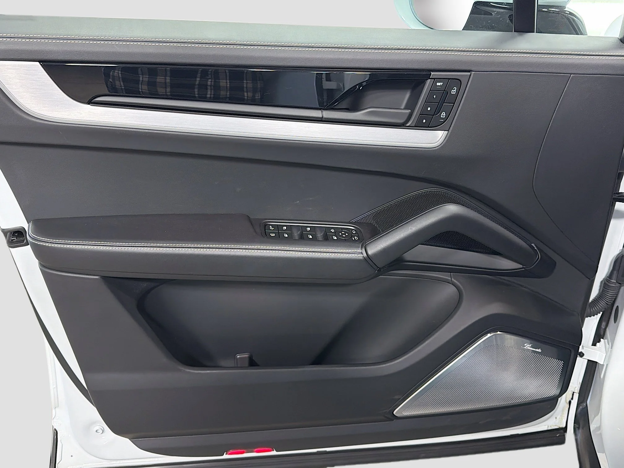 2025 Porsche Cayenne Turbo E-Hybrid - Photo 24