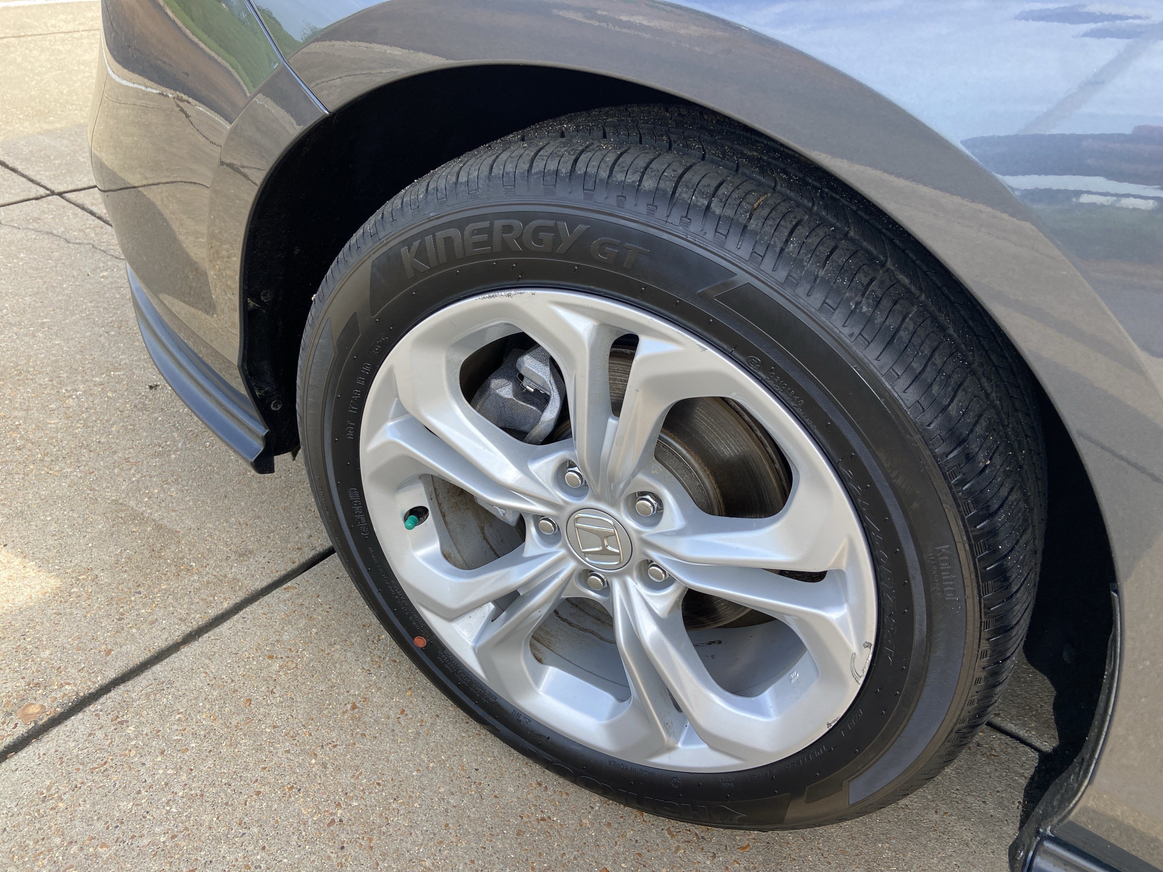Used 2024 Meteorite Gray Metallic Honda LX image 25
