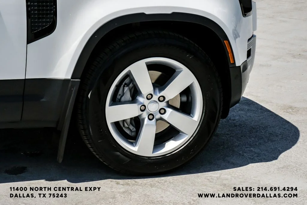 Used 2024 Fuji White Land Rover S image 64