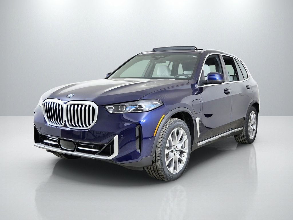 2026 BMW X5 xDrive50e's photo