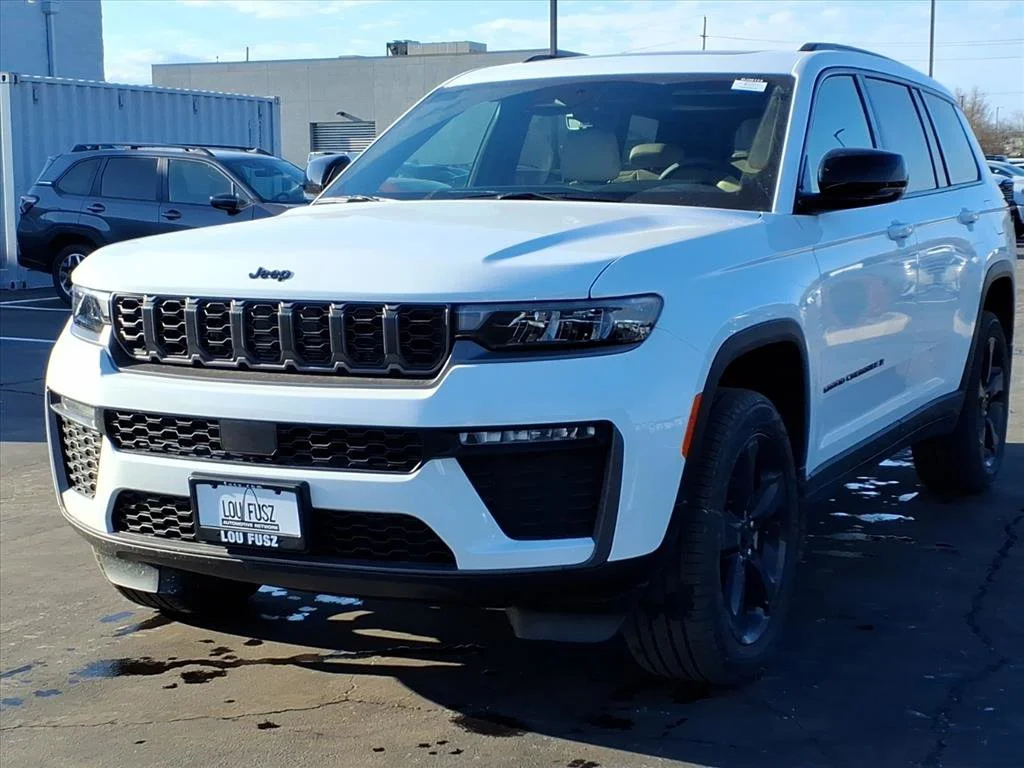 New 2026 Bright White Clearcoat Jeep Limited image 2