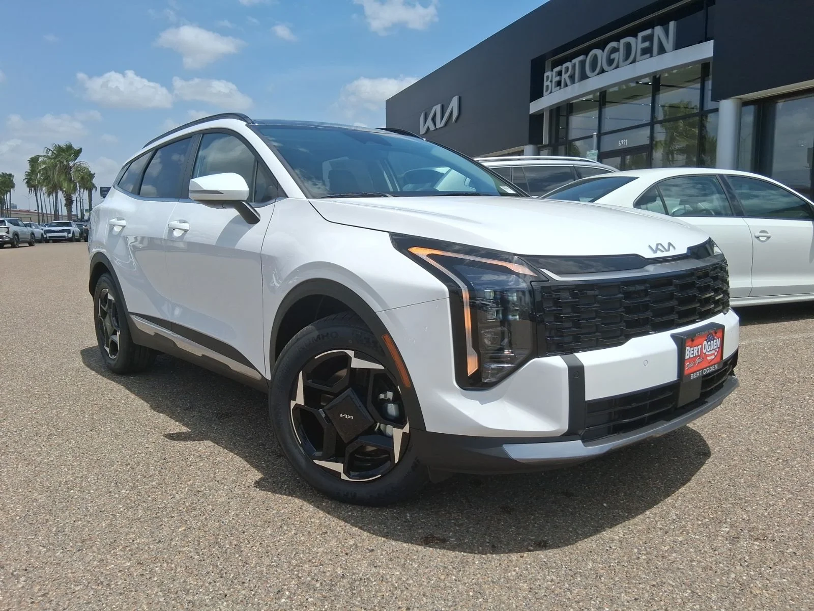 New 2026 White Kia EX image 1