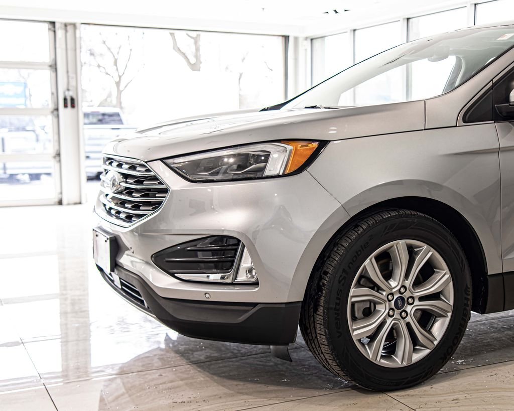 Used 2022 Silver Ford Titanium image 5
