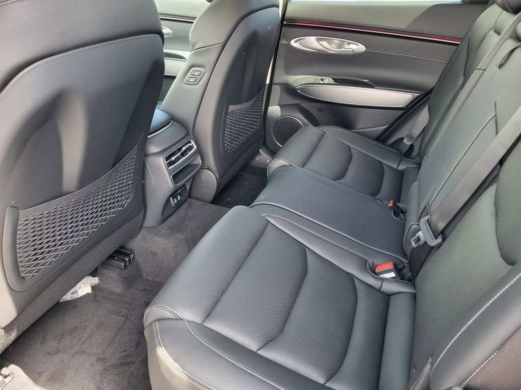 New 2026 Silver Genesis 2.5T SELECT image 10