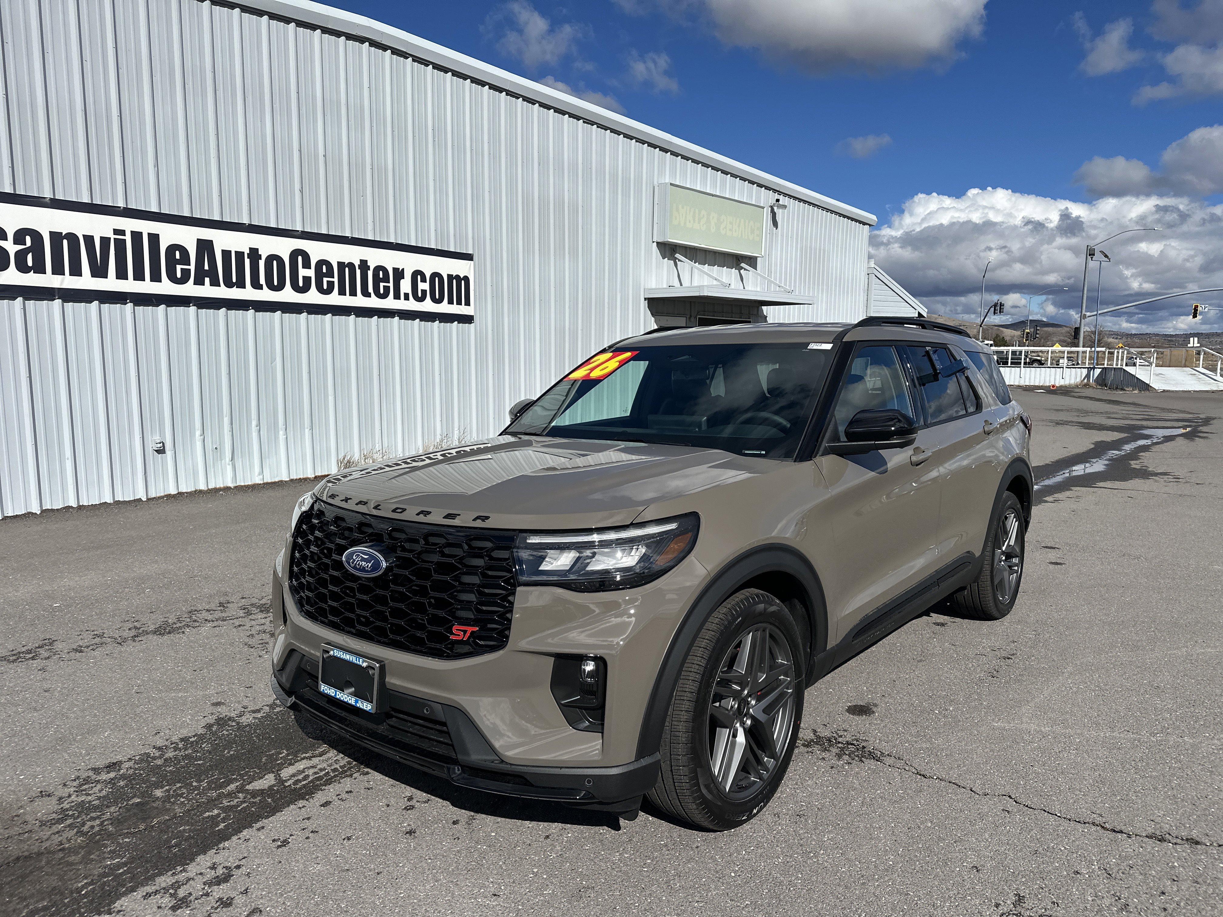 2026 Ford Explorer ST 4WD's photo