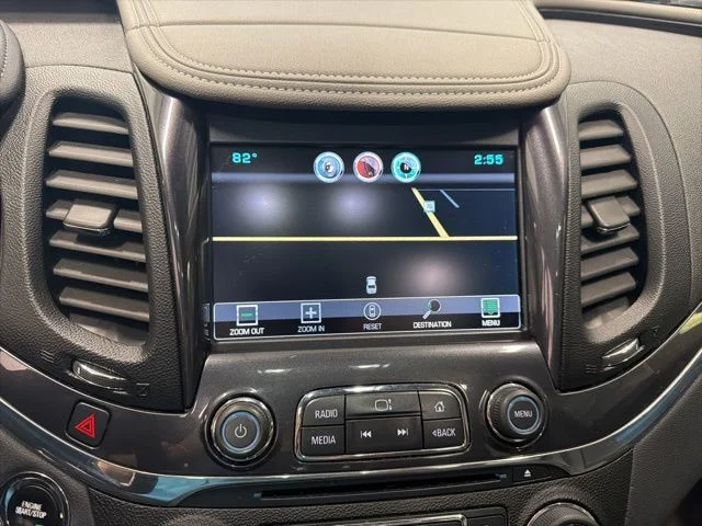 Used 2015 Red Chevrolet LTZ image 3