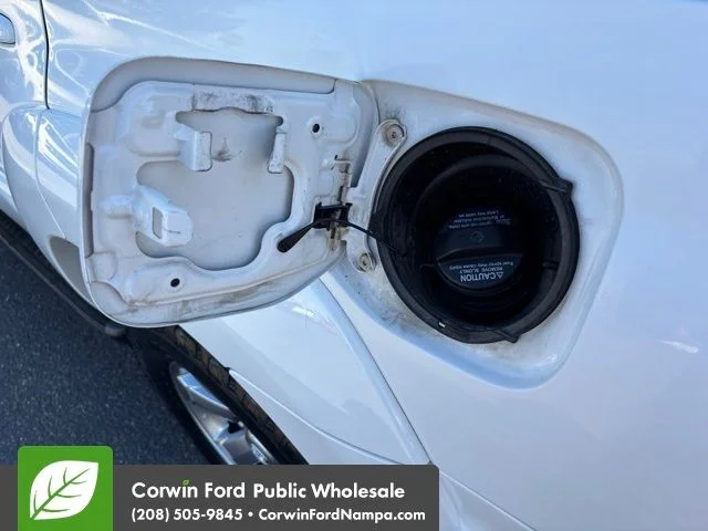 Used 2007 White Toyota Limited image 10