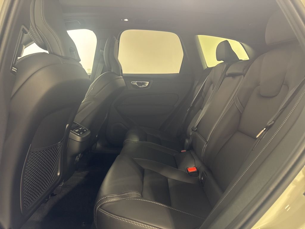2026 Volvo XC60 Ultra - Photo 22