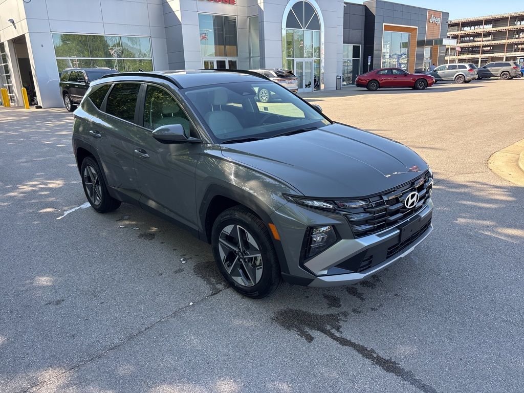 Used 2025 Gray Hyundai SEL image 7