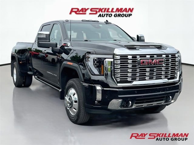 2024 GMC Sierra 4WD Crew Cab Long Box DRW Denali's photo