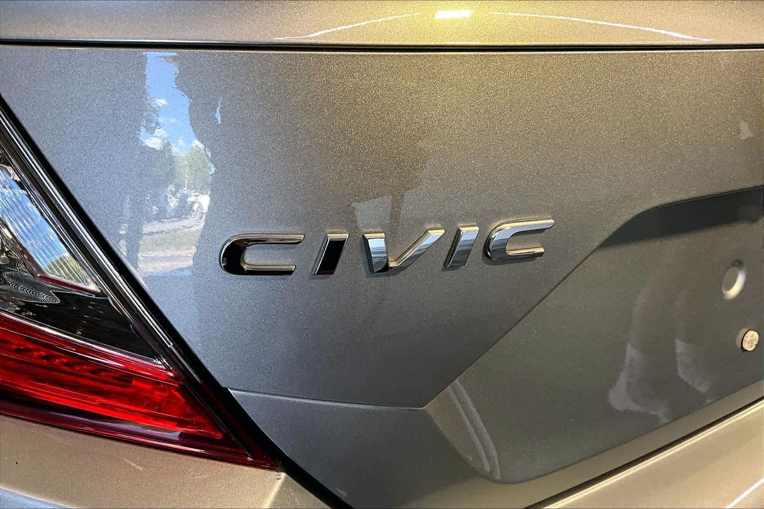 Used 2020 Lunar Silver Metallic Honda Sport image 10