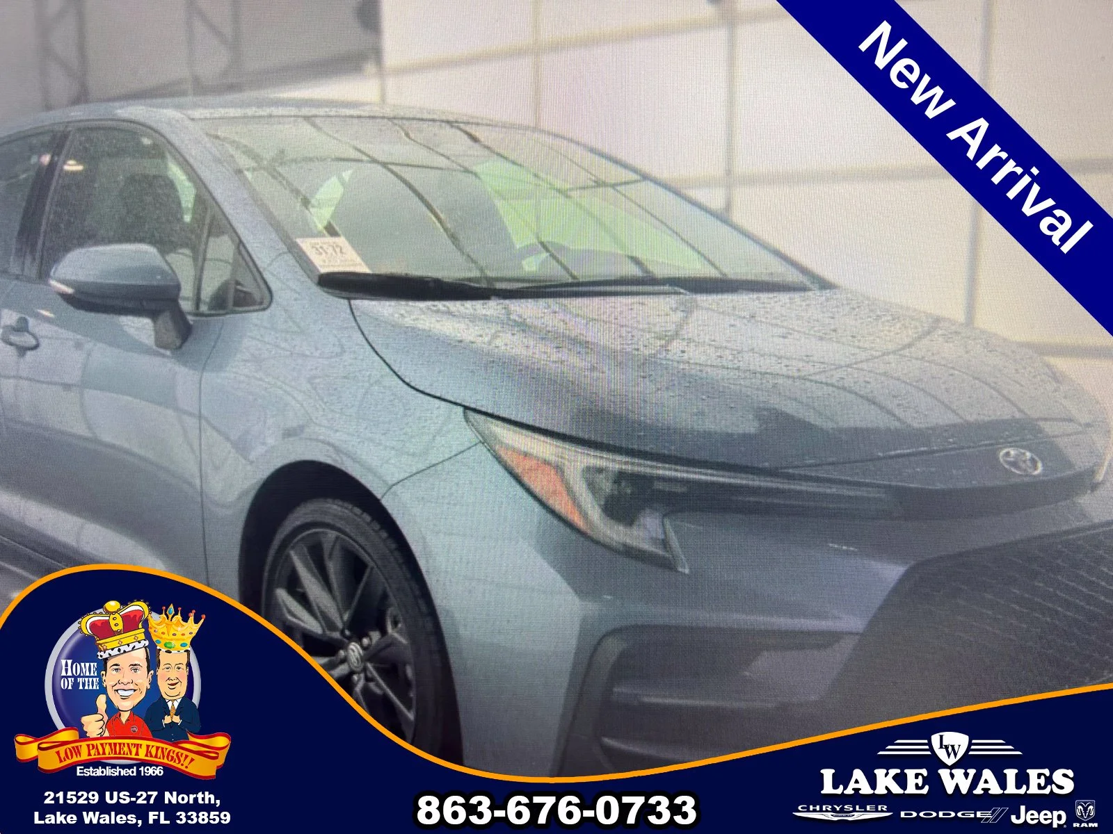 Used 2024 Gray Toyota SE image 1