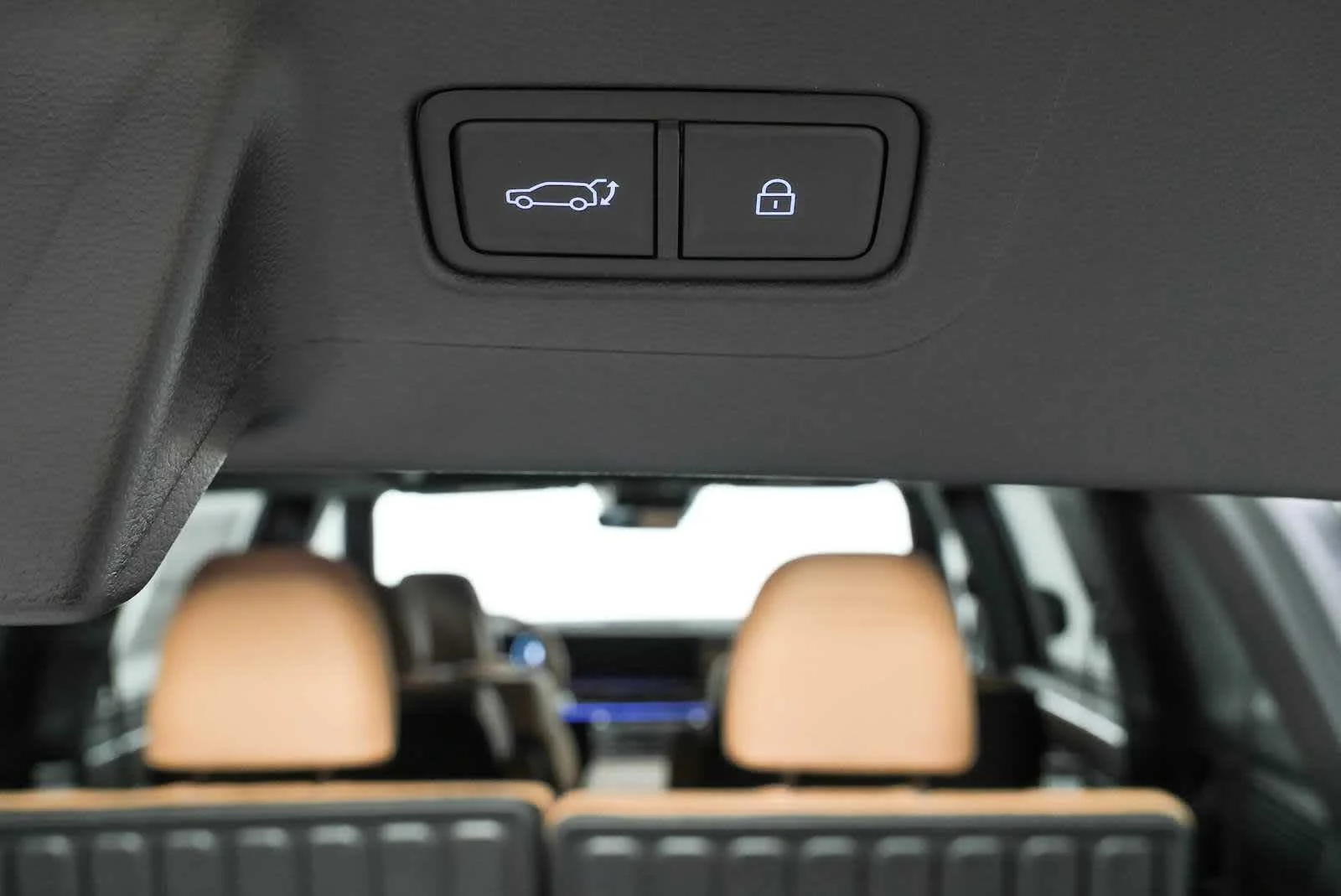 New 2026 Phantom Black Hyundai Limited image 31