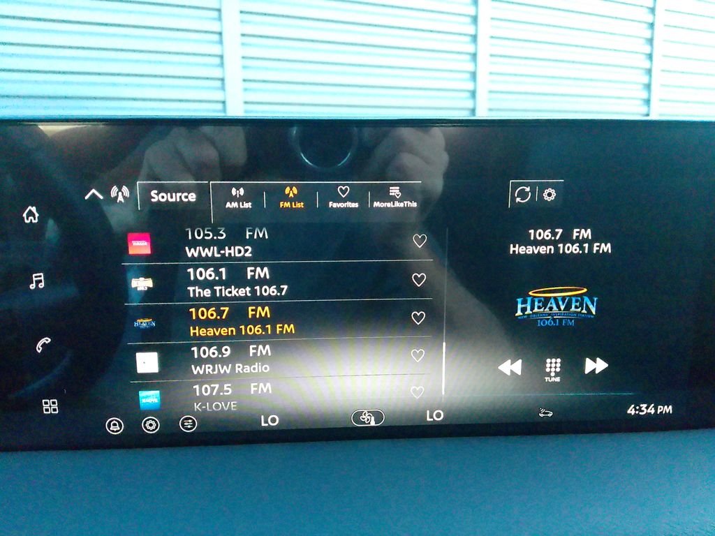 2026 Nissan Armada SV - Photo 44