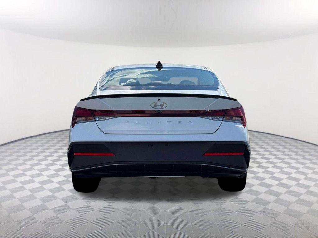 New 2026 White Hyundai SEL Sport image 6