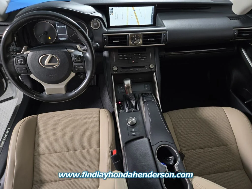 2020 Lexus IS 300 - Photo 17