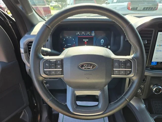 Used 2025 Black Ford XLT image 31