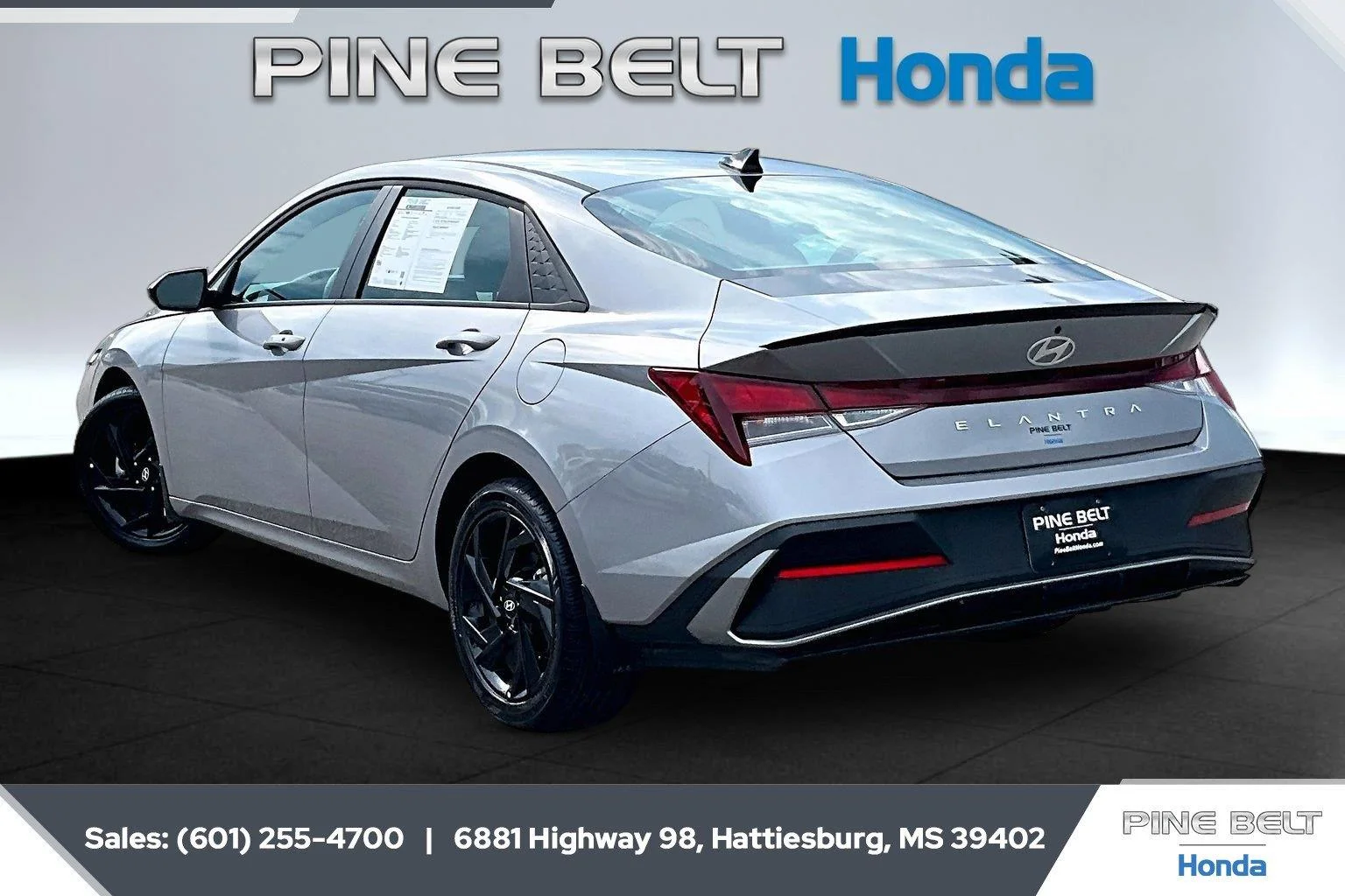 Used 2026 Fluid Metal Hyundai SEL Sport image 2