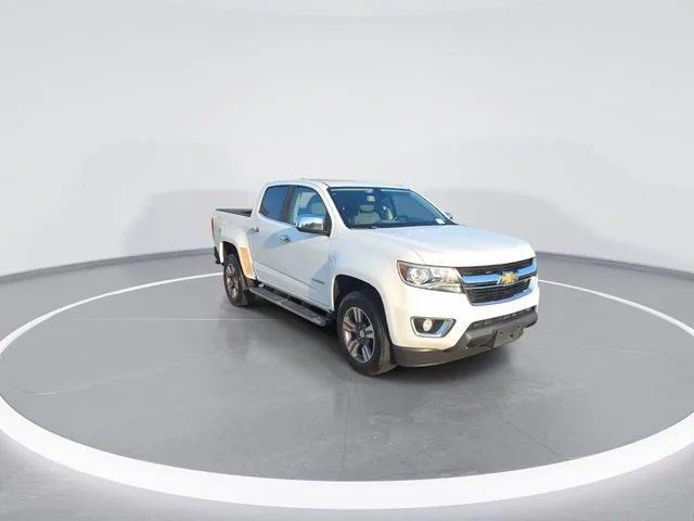 Used 2016 White Chevrolet LT image 2