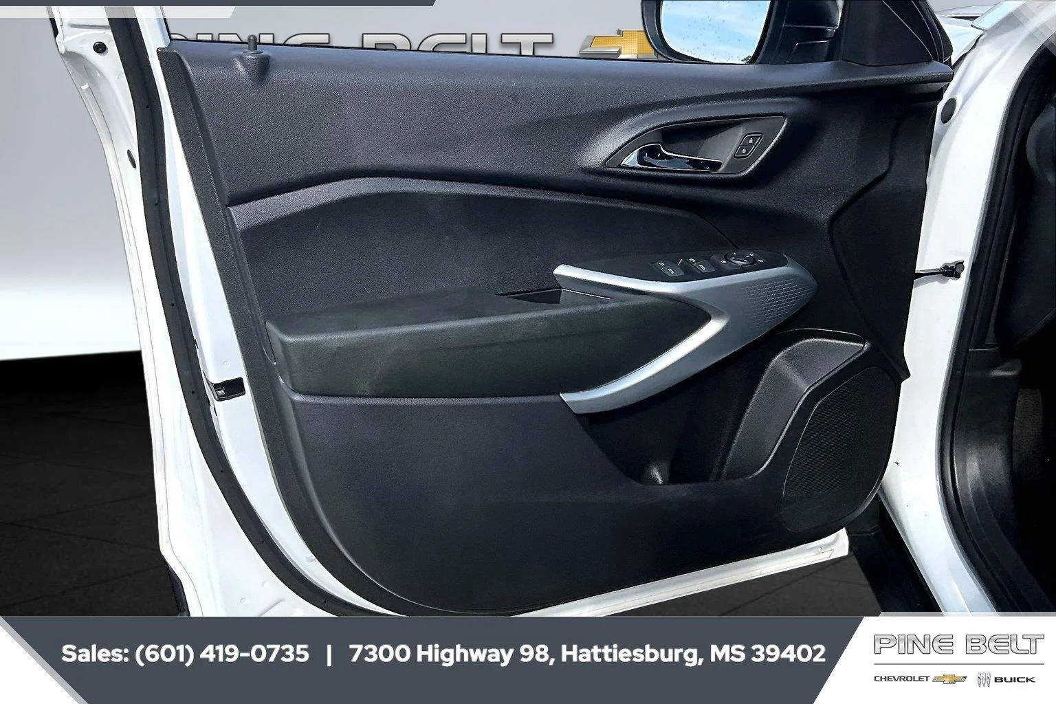 Used 2026 Summit White Chevrolet LS image 17