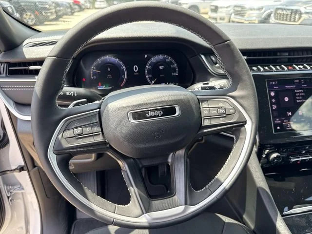 New 2026 White Jeep Laredo X image 22
