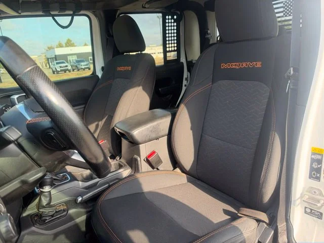 Used 2021 White Jeep Mojave image 17