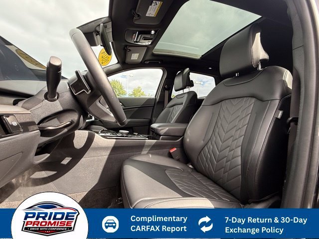 Used 2024 Black Kia X-Line image 17