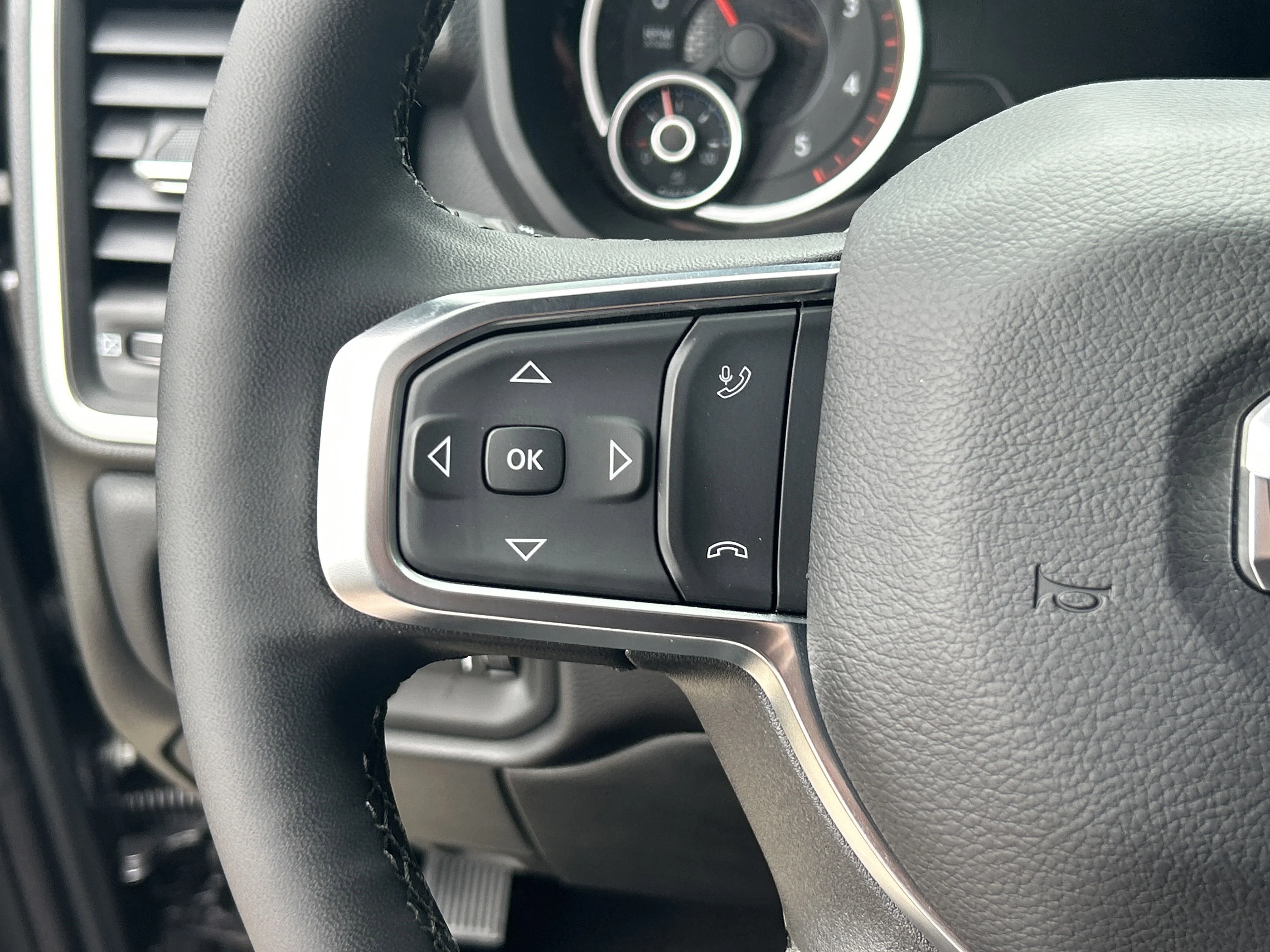 2025 RAM 2500 Big Horn - Photo 24