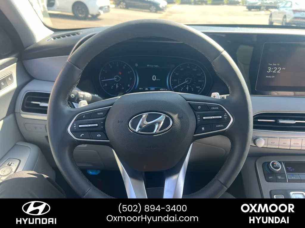 Used 2020 Hyper White Hyundai SEL image 5