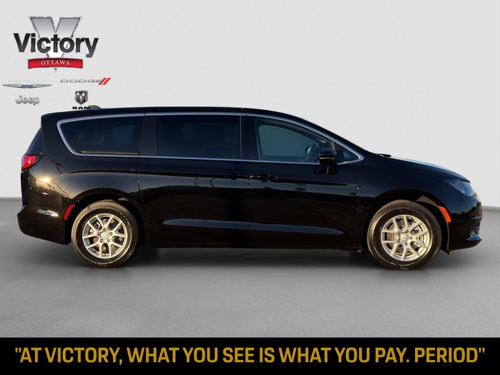2026 Chrysler Voyager LX - Photo 7