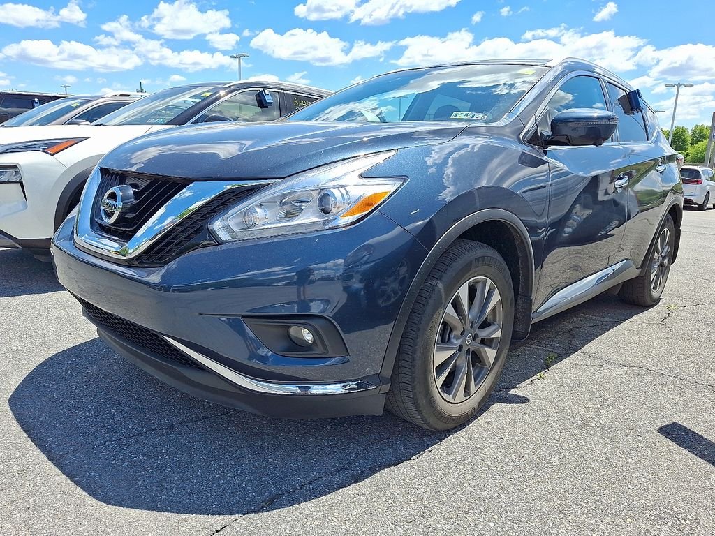 Used 2017 Blue Nissan SL image 3