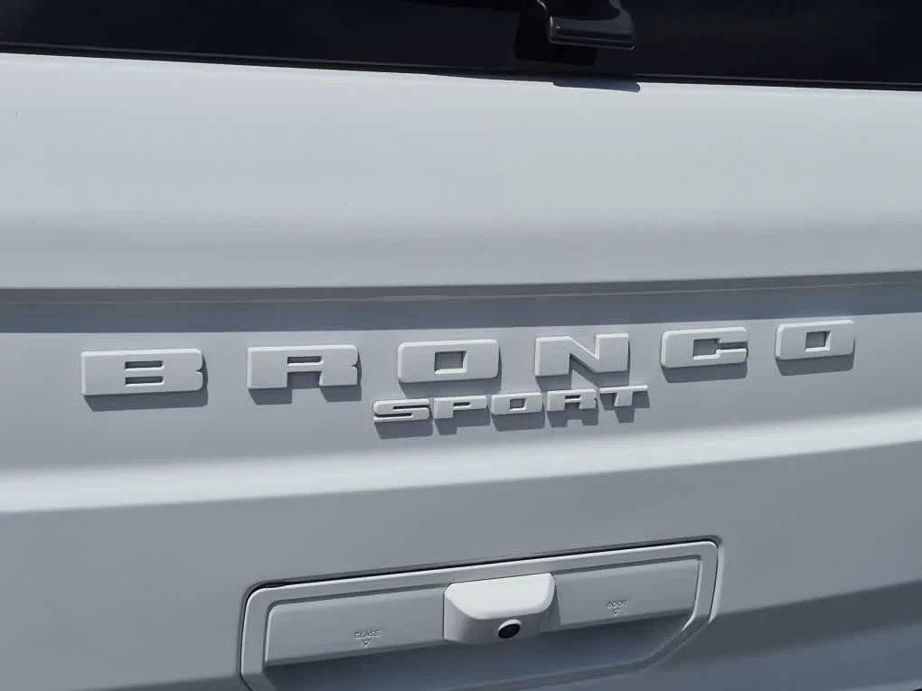 Certified Used 2025 Oxford White Ford Outer Banks image 20