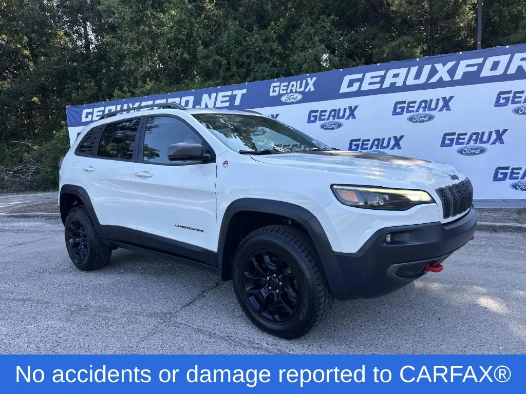 Used 2019 Pearl White Pearlcoat Jeep Trailhawk image 2