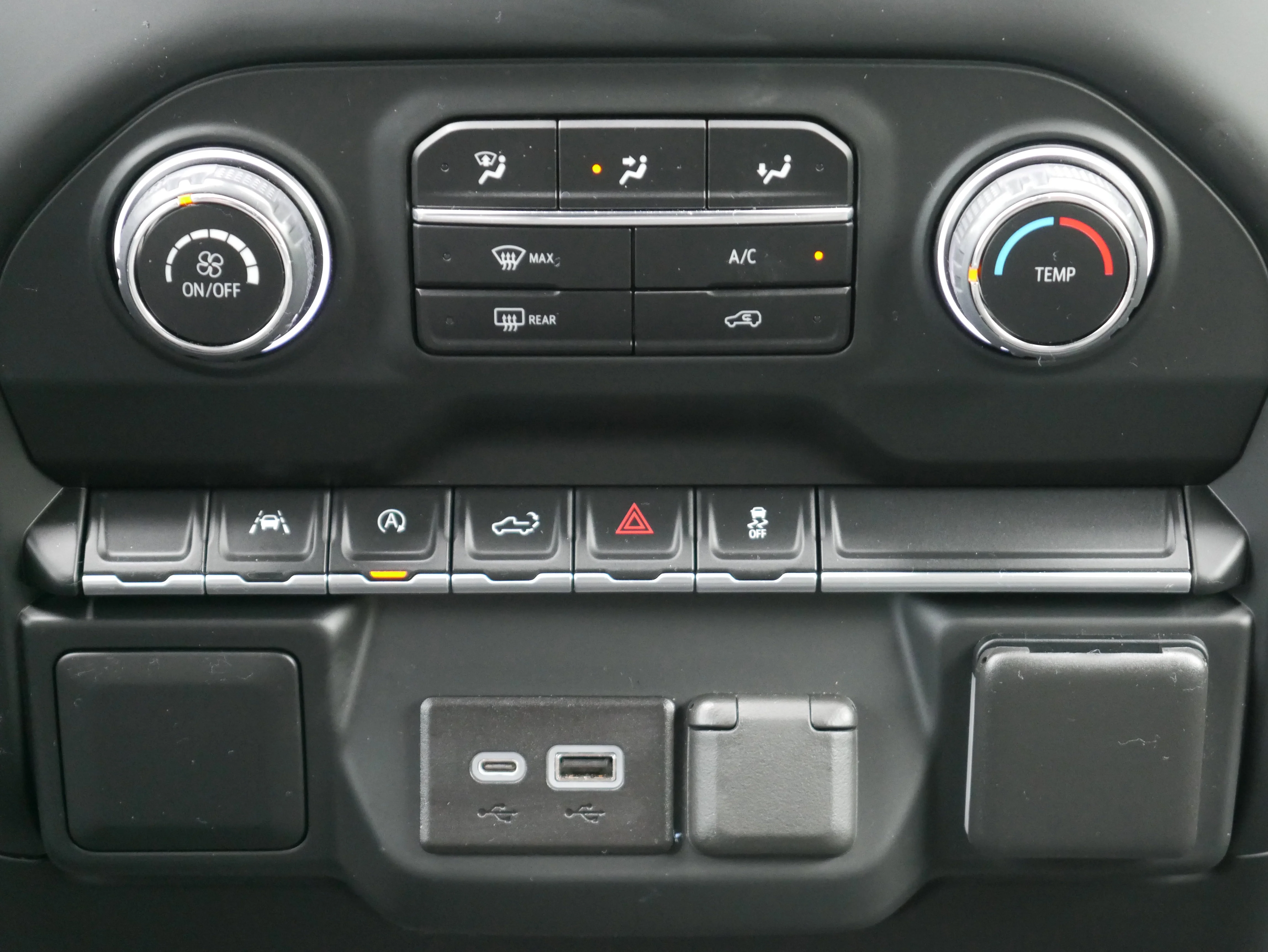 2023 Chevrolet Silverado 1500 Custom - Photo 19