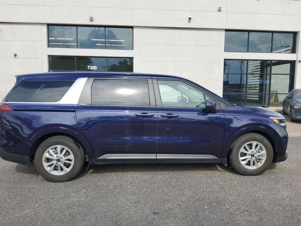 Used 2023 Blue Kia LX Seat Package image 24