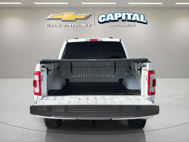 Used 2023 White Ford Lariat image 11