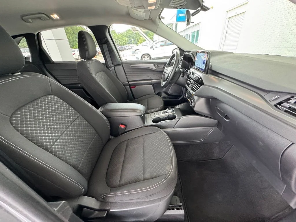 Used 2024 Silver Ford Active image 15