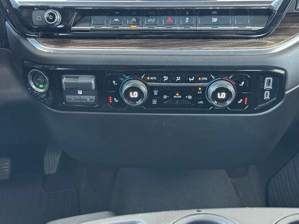 Used 2025 Gray Chevrolet LT image 31
