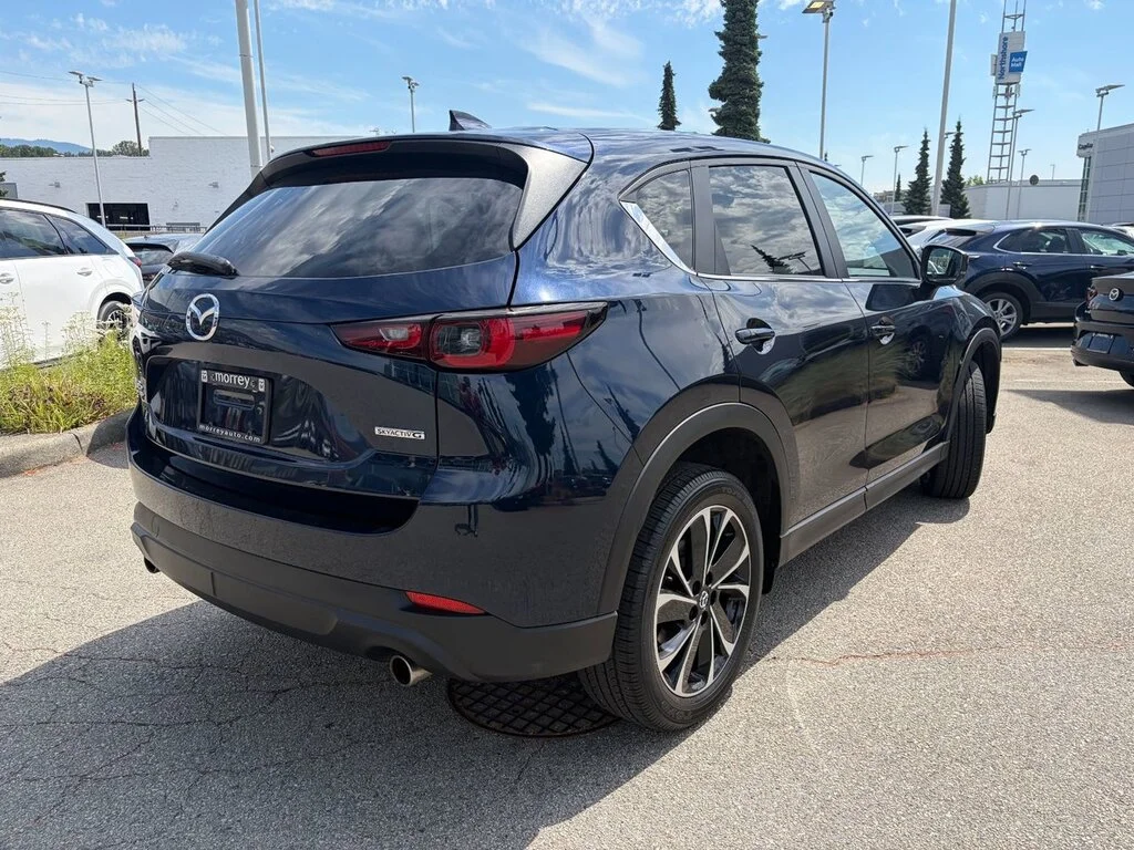 Used 2022  Mazda GS AWD at image 6