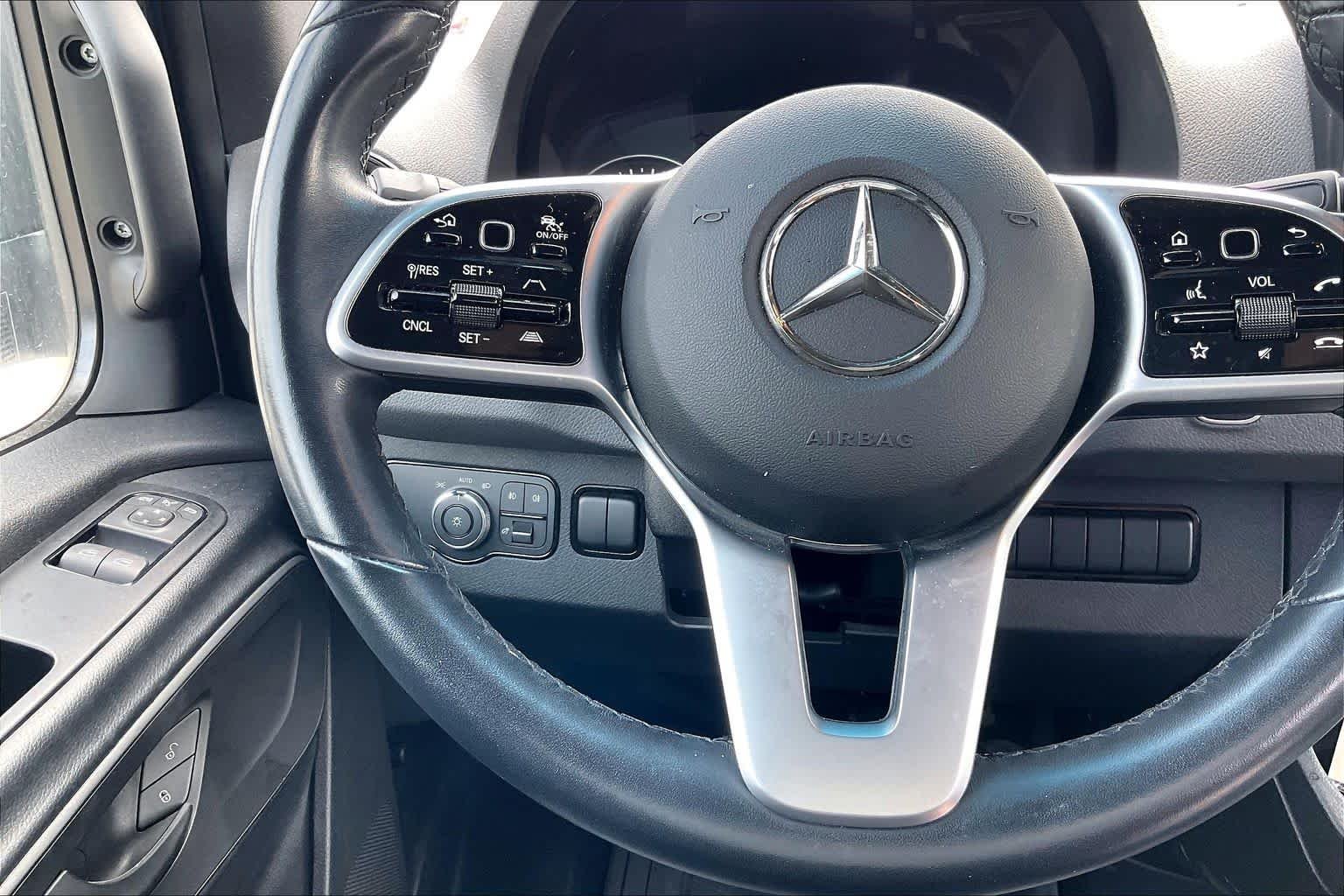 Used 2021 Arctic White Mercedes-Benz  image 22