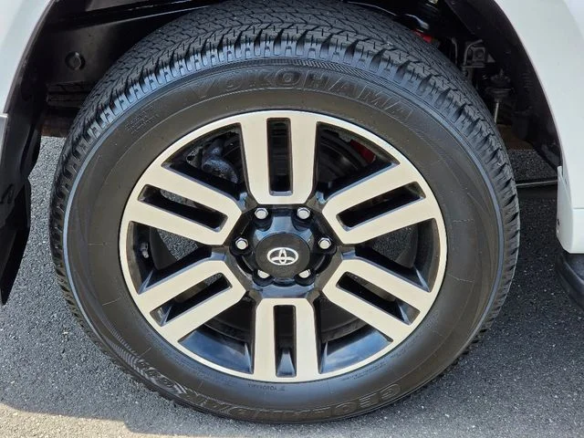 2023 Toyota 4Runner Limited - Photo 12