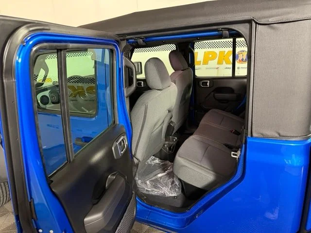 New 2026 Hydro Blue Pearl-Coat Exterior Paint Jeep Sport image 9
