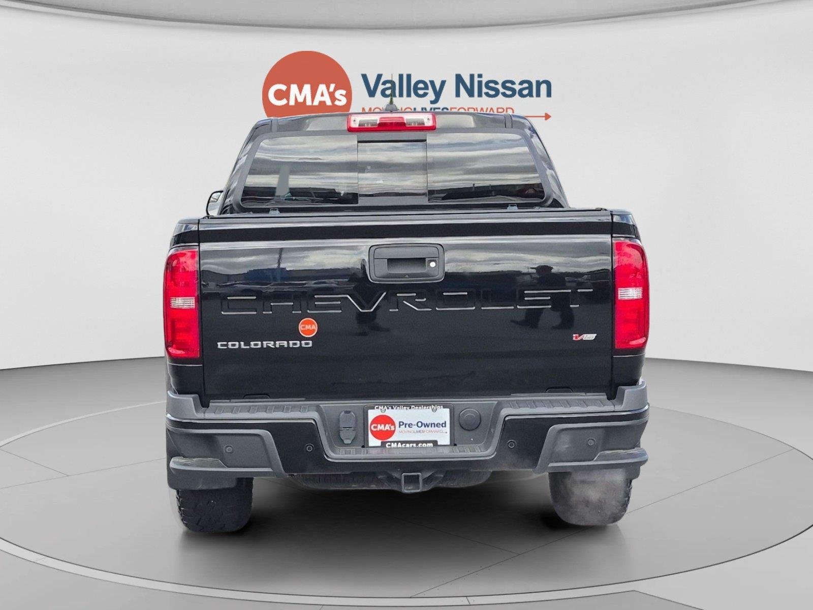 Used 2022 Black Chevrolet 4WD Z71 image 4