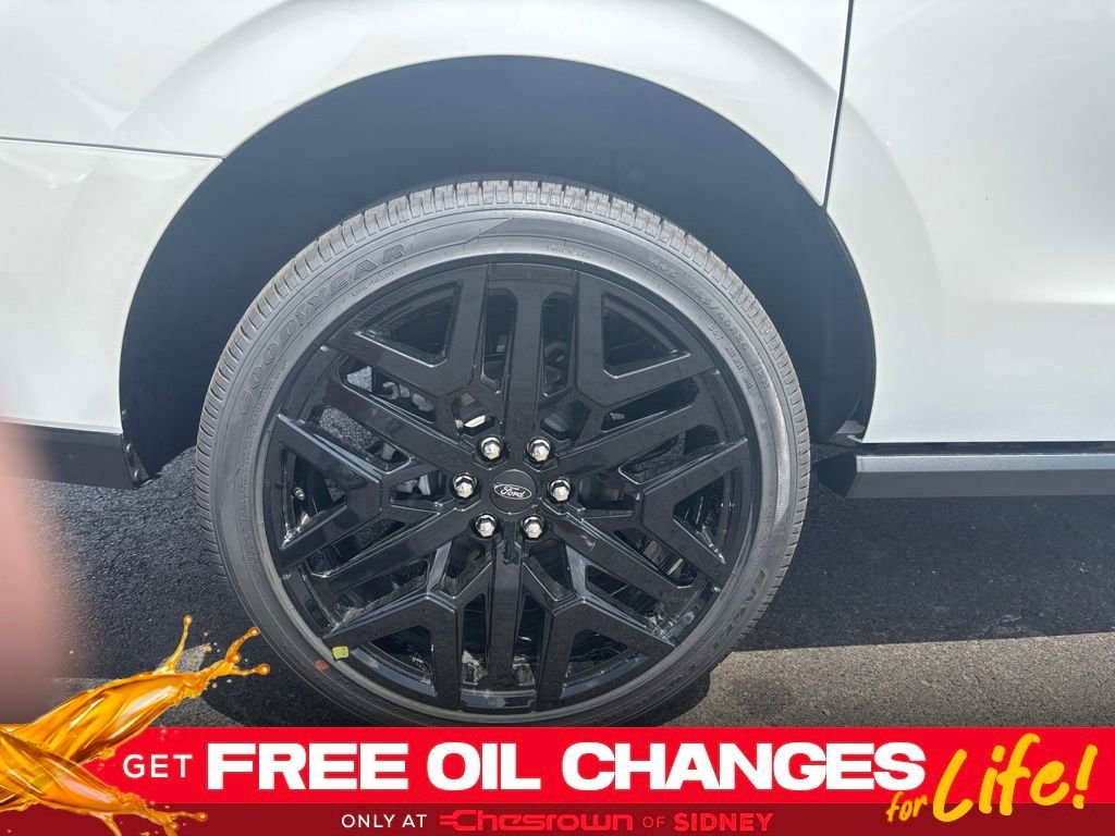 New 2026 Star White Metallic Tri-Coat Ford MAX Platinum® image 11