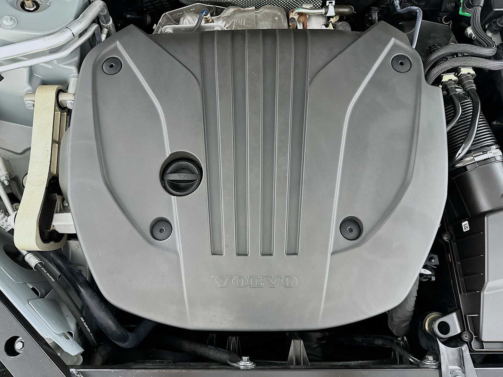 Certified Used 2024 Vapour Grey Volvo Core image 28