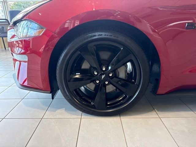 Used 2021 Red Metallic Ford GT image 11